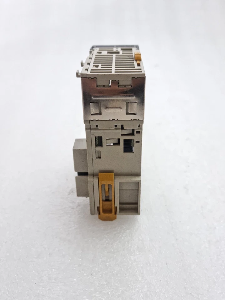 Omron CJ1W-SCU21-V1 Serial Communication Unit Ver 1.3 CJ1WSCU21V1(Used)